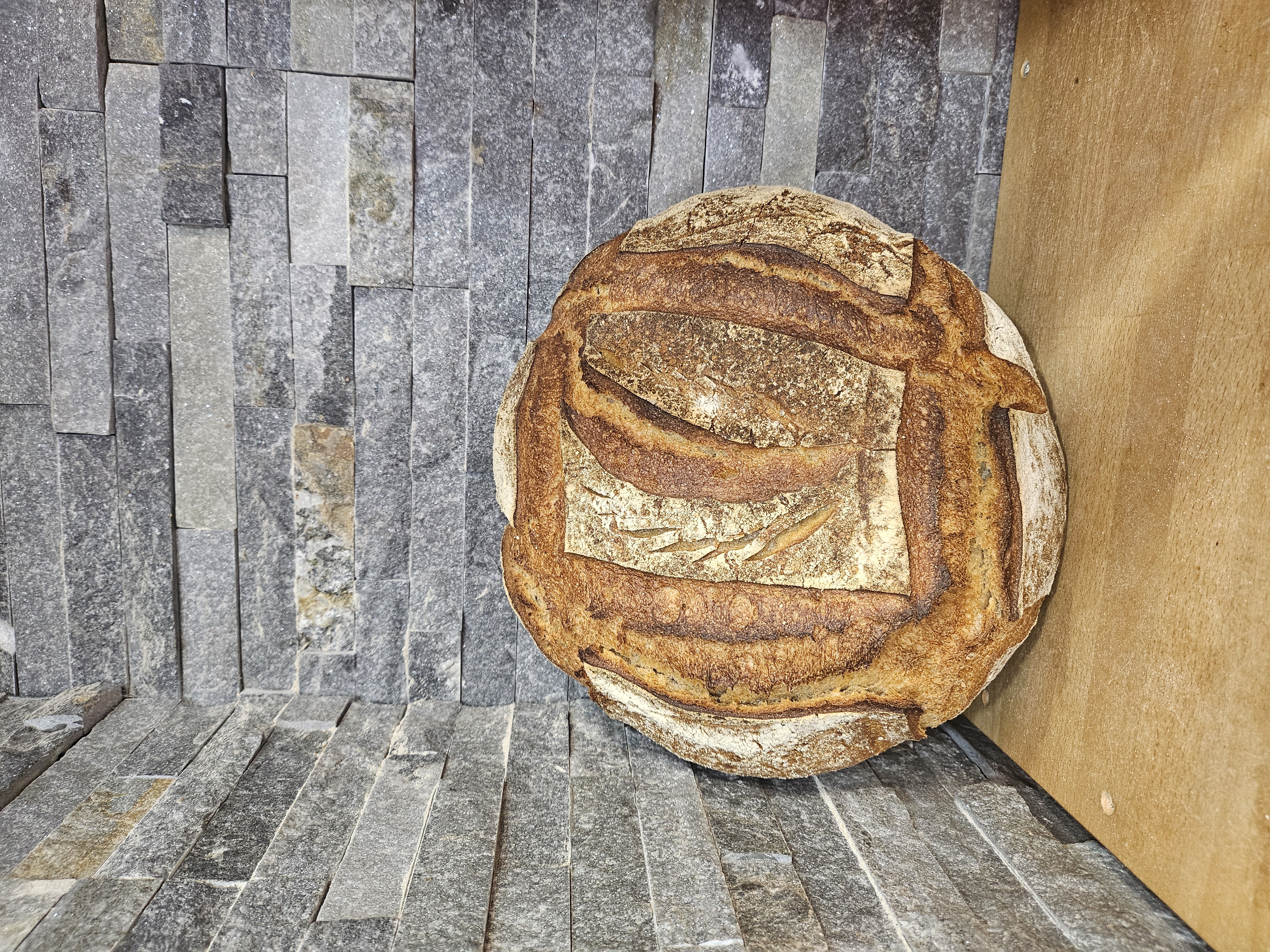 <div class="trix-content">
  <div>Pain au levain grand modèle</div>
</div>
